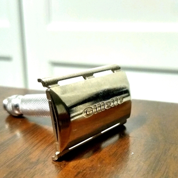 VINTAGE GILLETTE Other - 📦vintage box:1950's VINTAGE mini travel GILLETTE